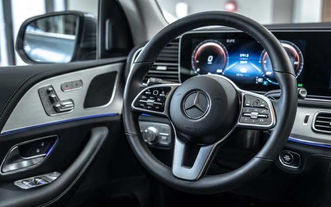 Mercedes-Benz GLE cena 299000 przebieg: 38000, rok produkcji 2020 z Mława małe 781